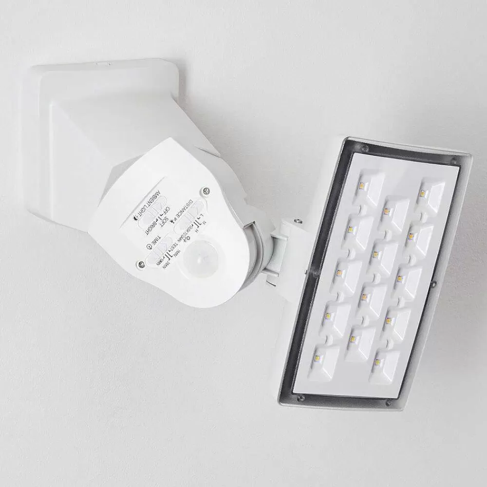 hofstein Applique Murale D'Exterieur Loit Led Blanc, 1 Lumiere, Detecteur De Mouvement