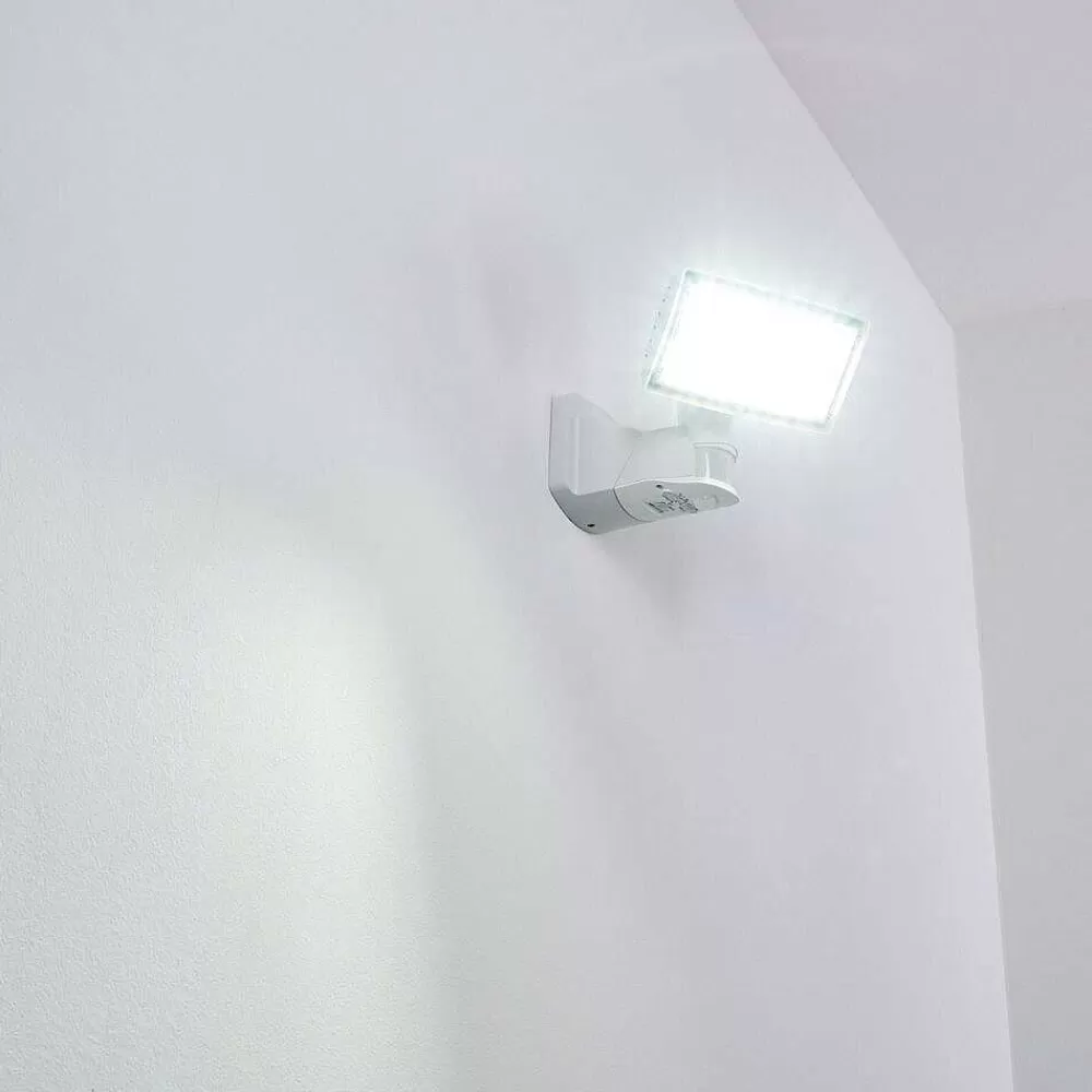 hofstein Applique Murale D'Exterieur Loit Led Blanc, 1 Lumiere, Detecteur De Mouvement